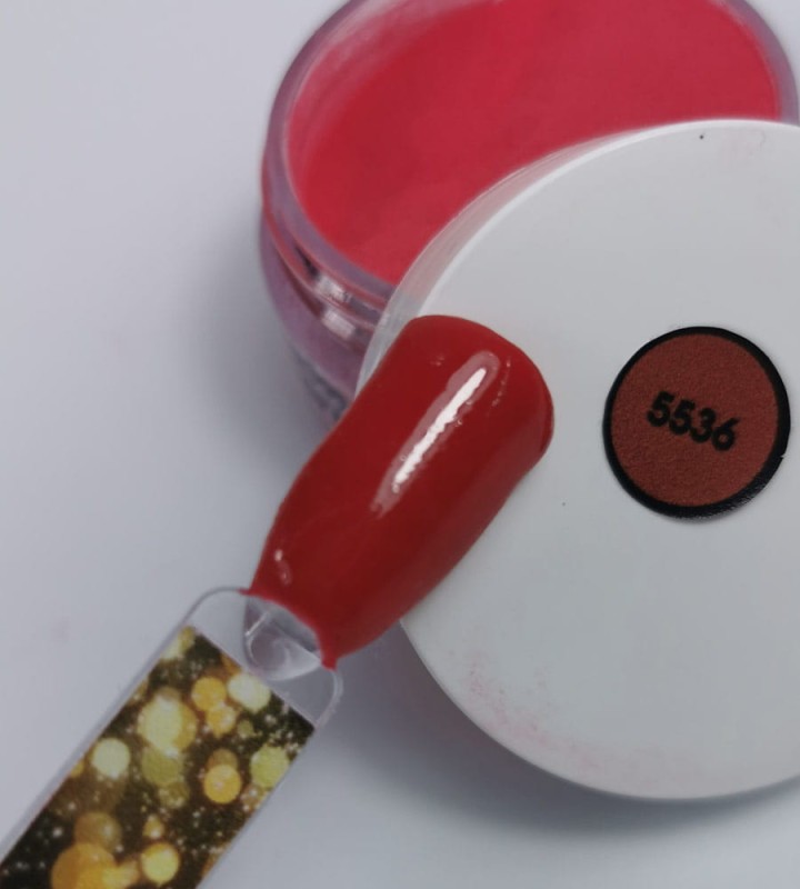 5536 CUCCIO Puder Tytanowy Candy Apple Red 14 g - obrazek 2
