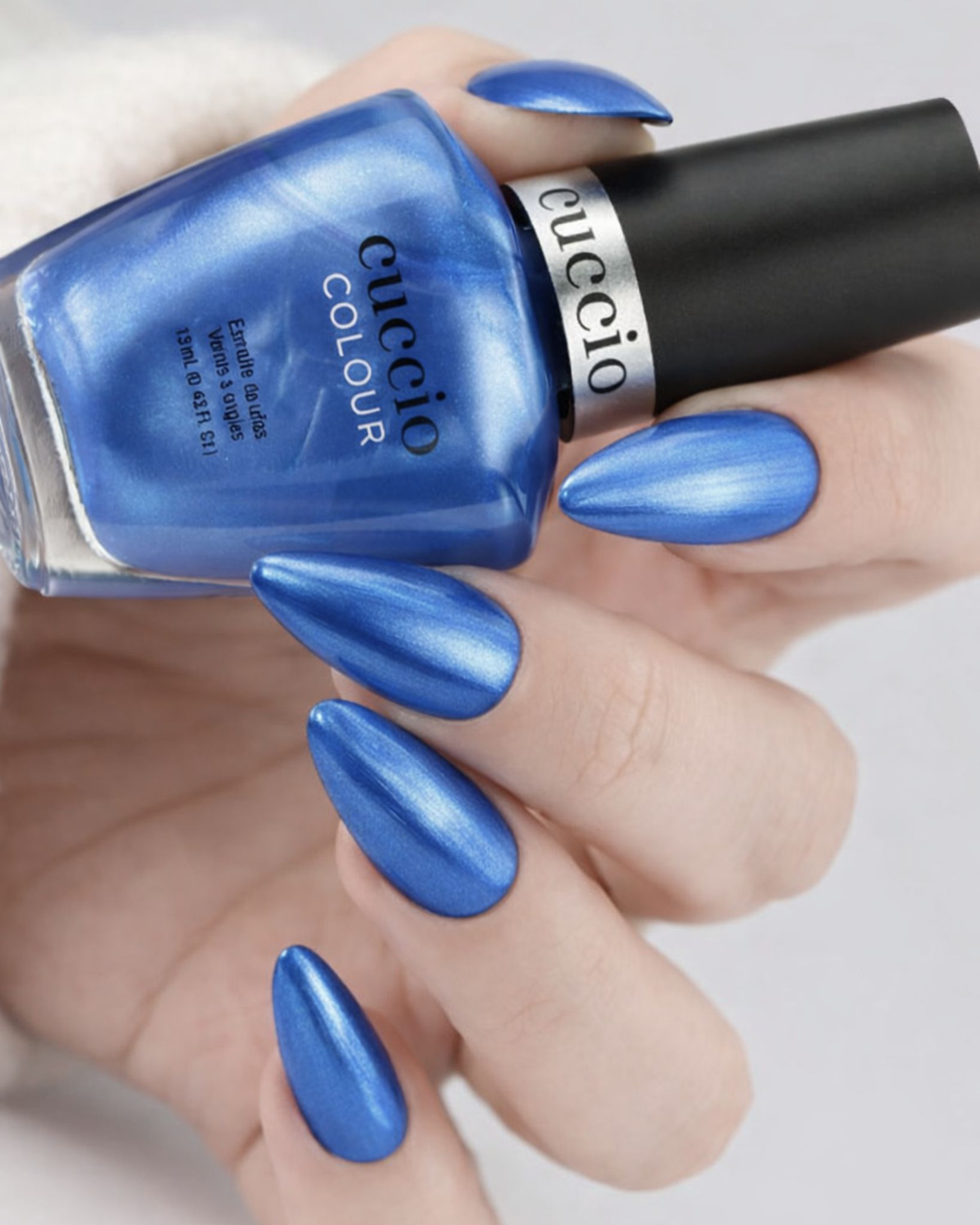 1404 CUCCIO perłowy niebieski lakier do paznokci 13ml blue bliss